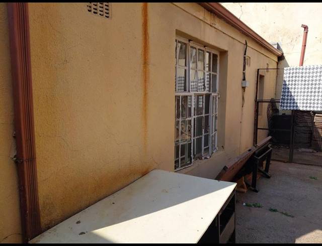 10 BEDROOM HOUSE FOR SALE IN YEOVILLE